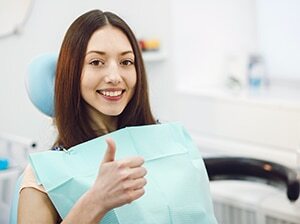 cliente dentista sorriso